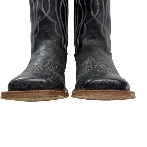 Shoes - Picture 4 of 12